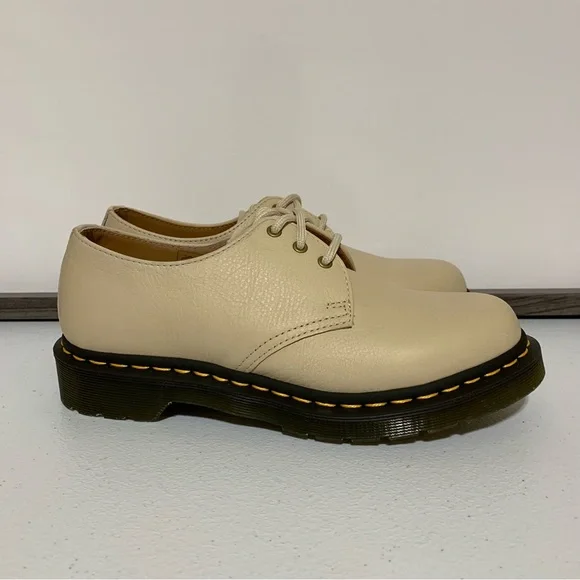 NWOT Dr. Martins Cream Leather Shoes 1460 Smooth Leather Lace Up Boots in Parchment Beige | Dr  main image 3